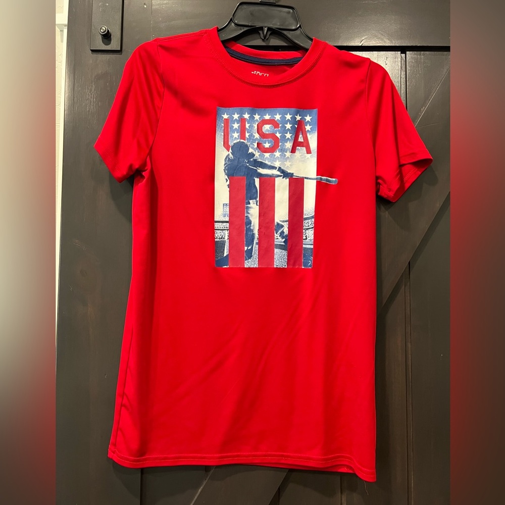 * 4/$20
Boys bcg Red Baseball USA Tshirt Size XL